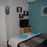 ホームステイ La Caleta Arico 3 *
